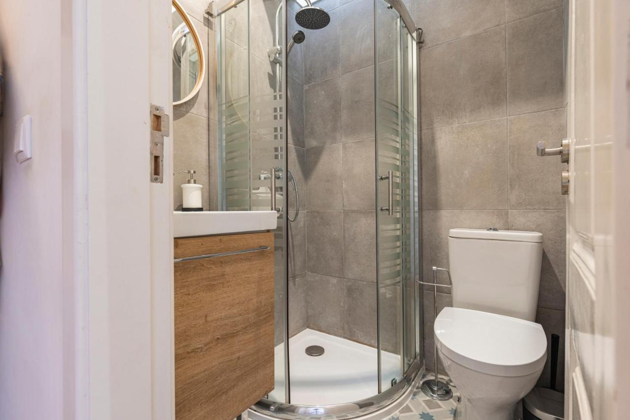 Apartment Alfama 2bdr Duplex W/ Balcony By Lovelystay