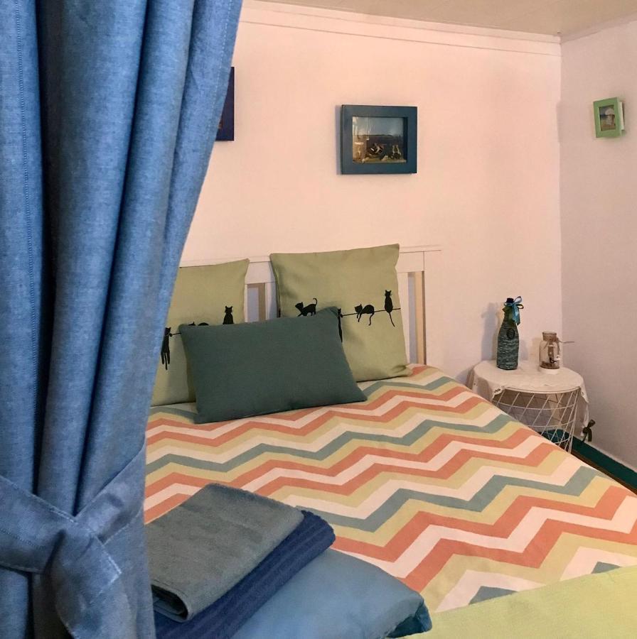 Casa Bonecas Apartment