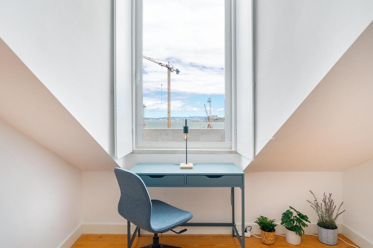Whome Riverside View 2-bed For Remote Workers & Digital Nomads * Lisboa