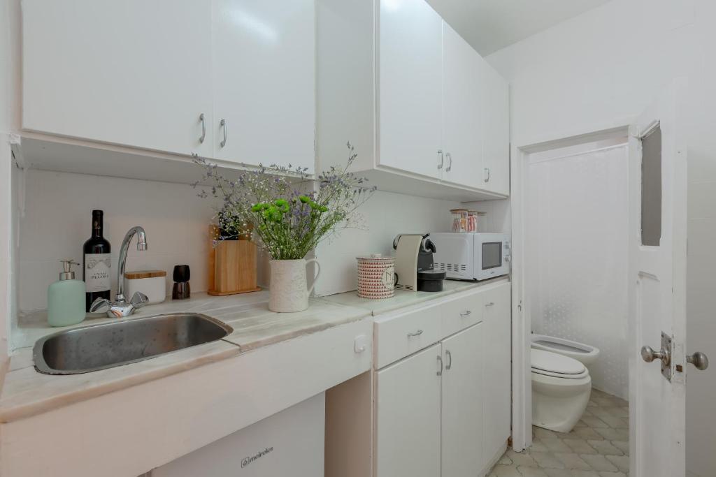 Typical Alfama Apartment, By Timecooler Appartement *