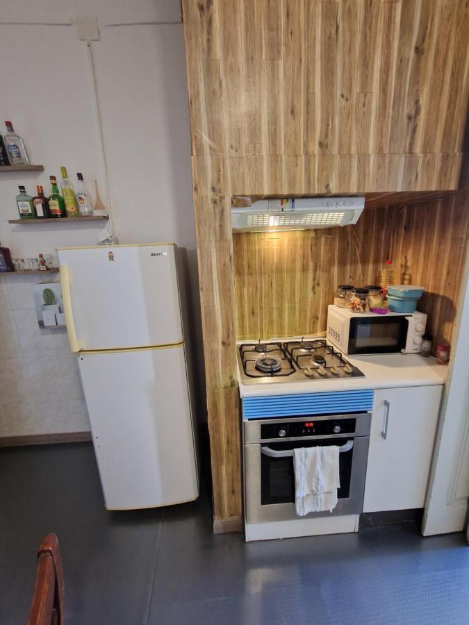 Quarto Em Apartamento Lgbt Adult Only * Lisboa