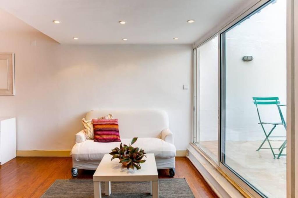 Apartment Balcony In Center Lissabon