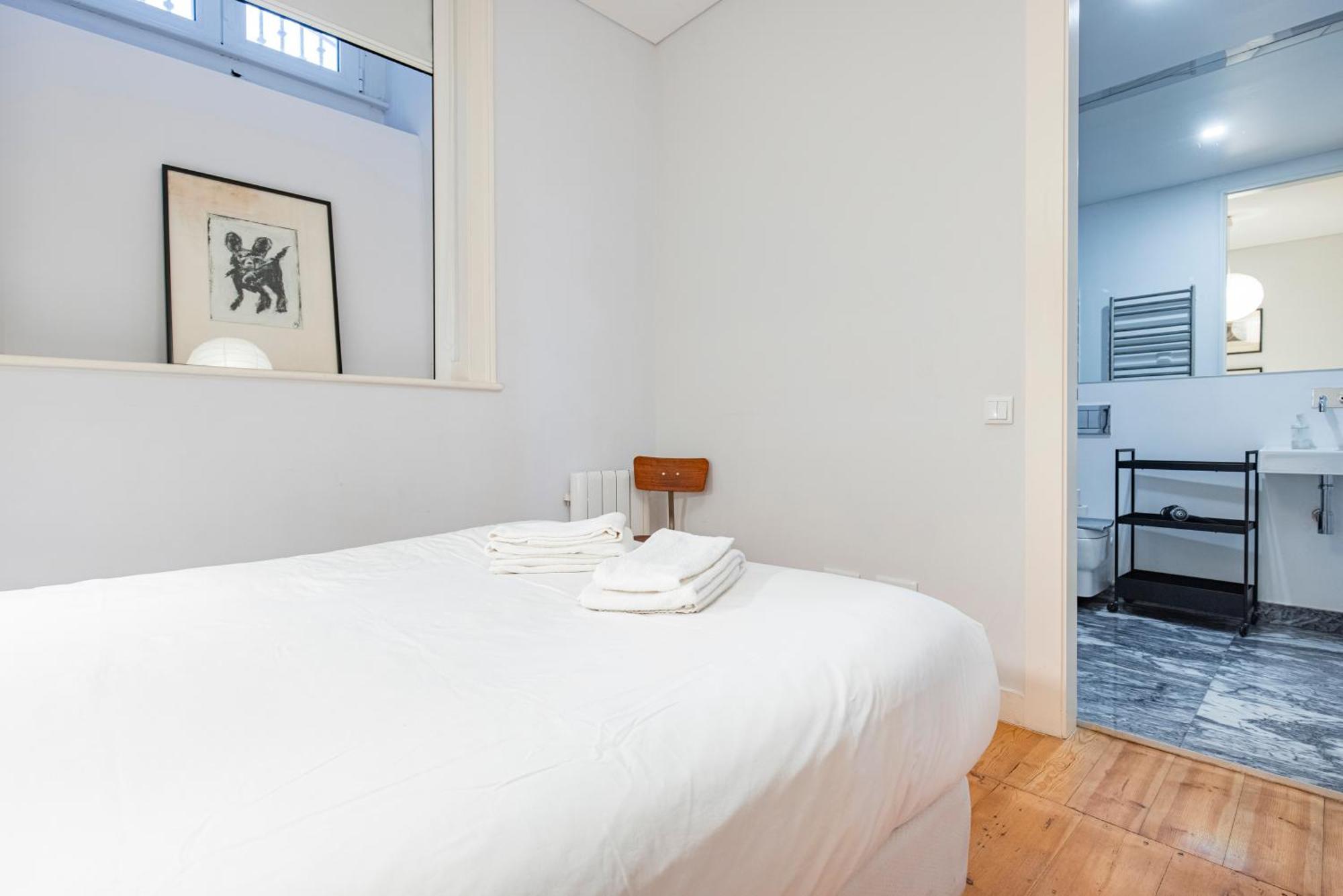 Castelo Design Aparment W/ Balcony & Super View By Lovelystay Appartement