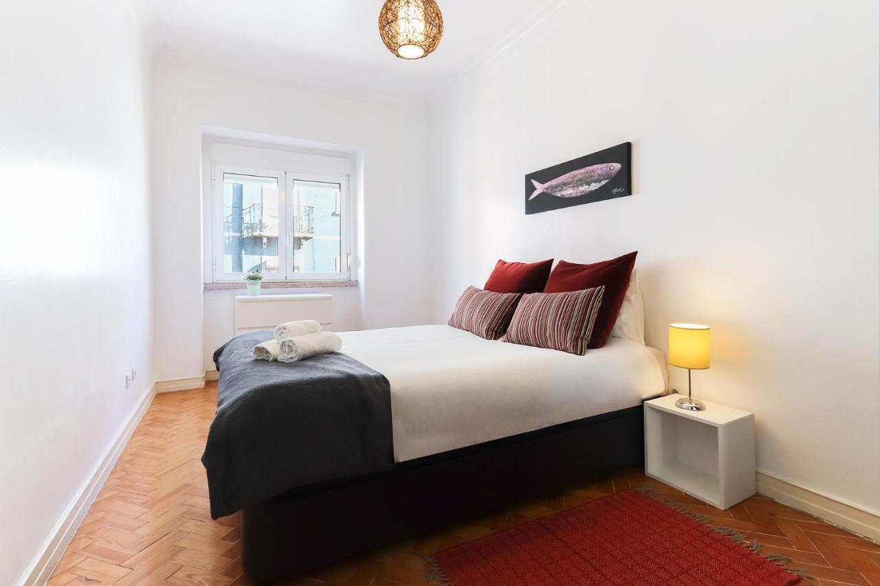 Almirante Classic By Homing Appartement *