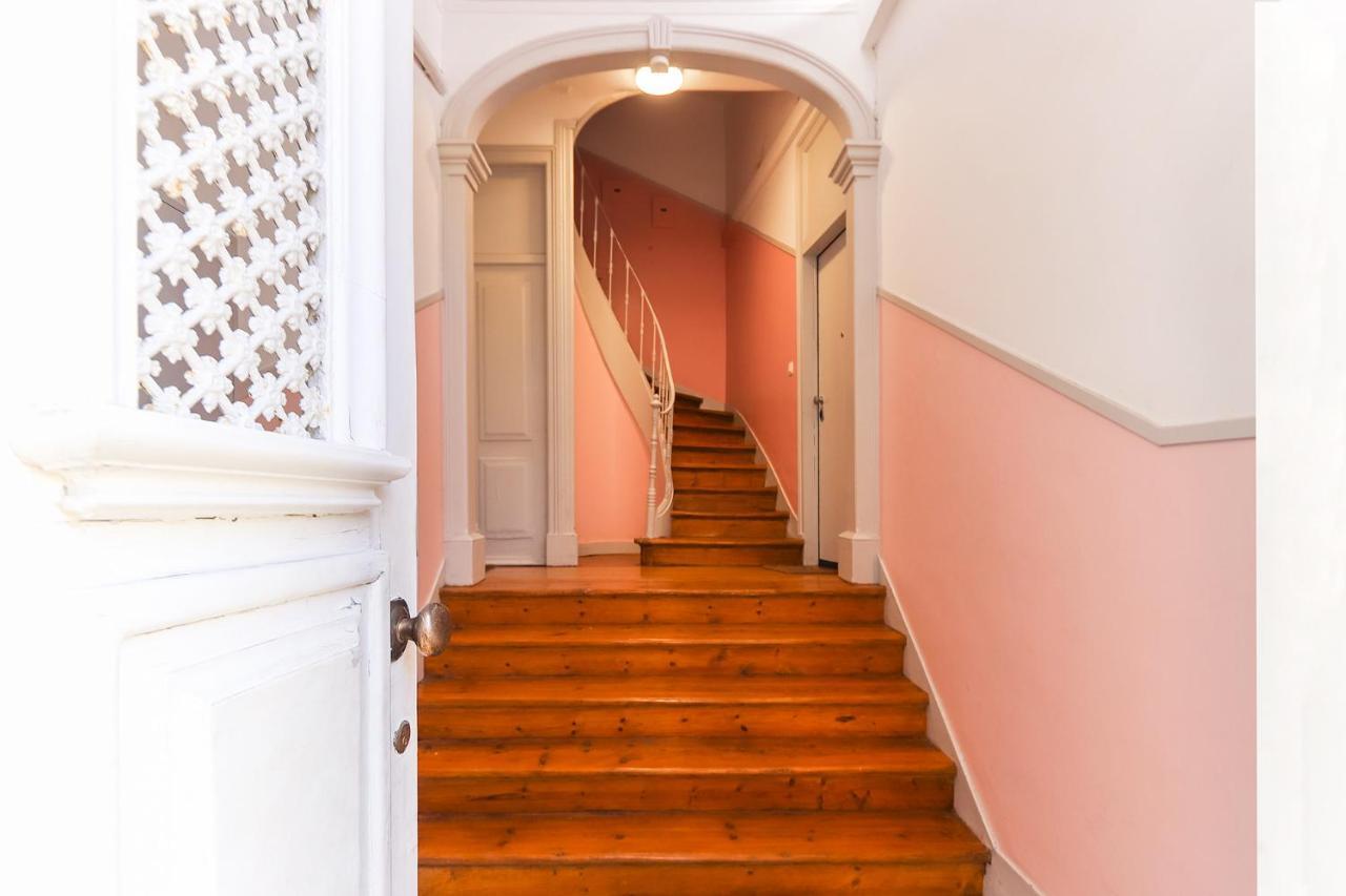Castelo Typical By Homing Lisbon