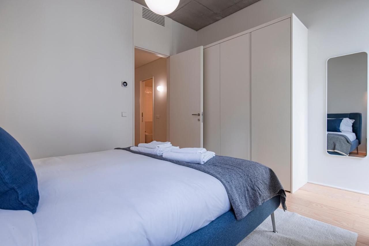 Deluxe 2bdr W/ Patio By Lovelystay Appartement Lissabon