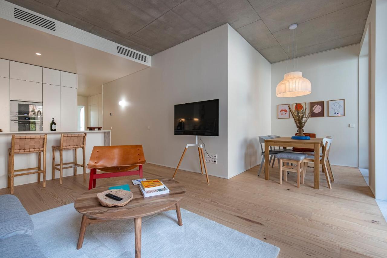 Deluxe 2bdr W/ Patio By Lovelystay Appartement