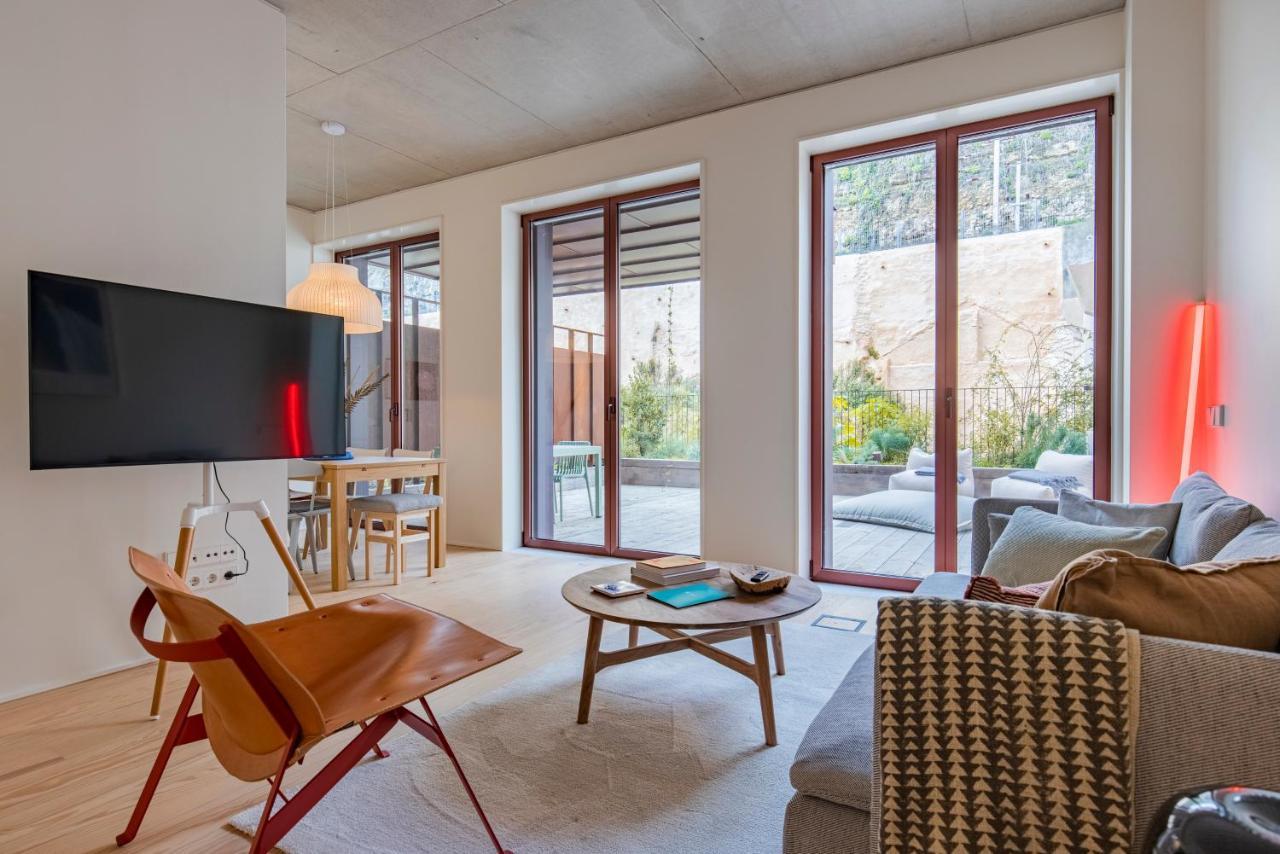 Deluxe 2bdr W/ Patio By Lovelystay * Lissabon