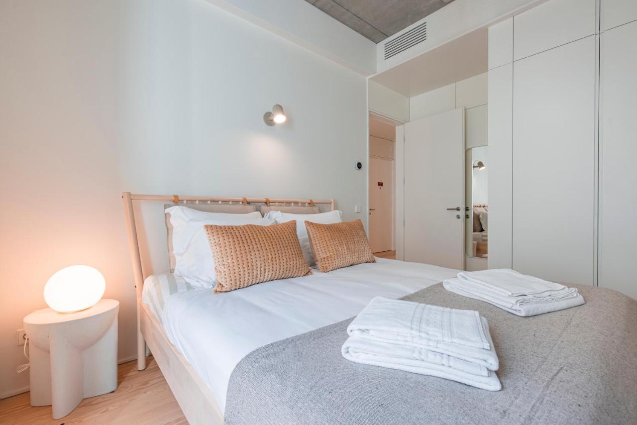 Deluxe 2bdr W/ Patio By Lovelystay Appartement Lissabon