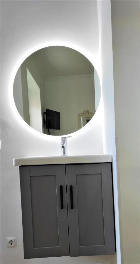 Guest house Sweet Suites Guesthouse Close To Famous Avenue Liberty Lisbon