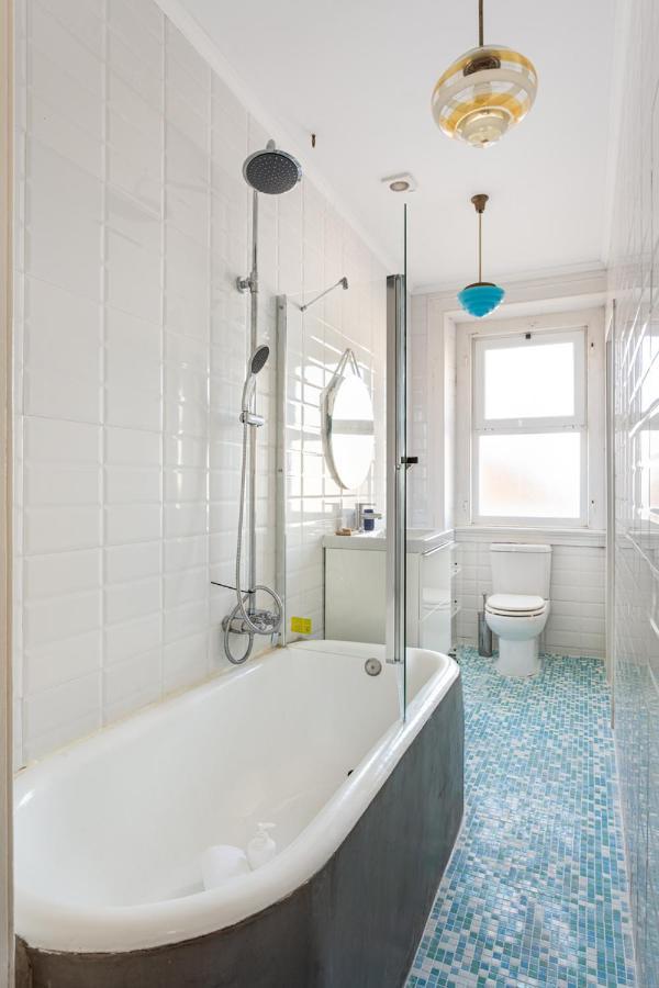 Joivy Cosy 2-bed Flat In Arroios Lisboa