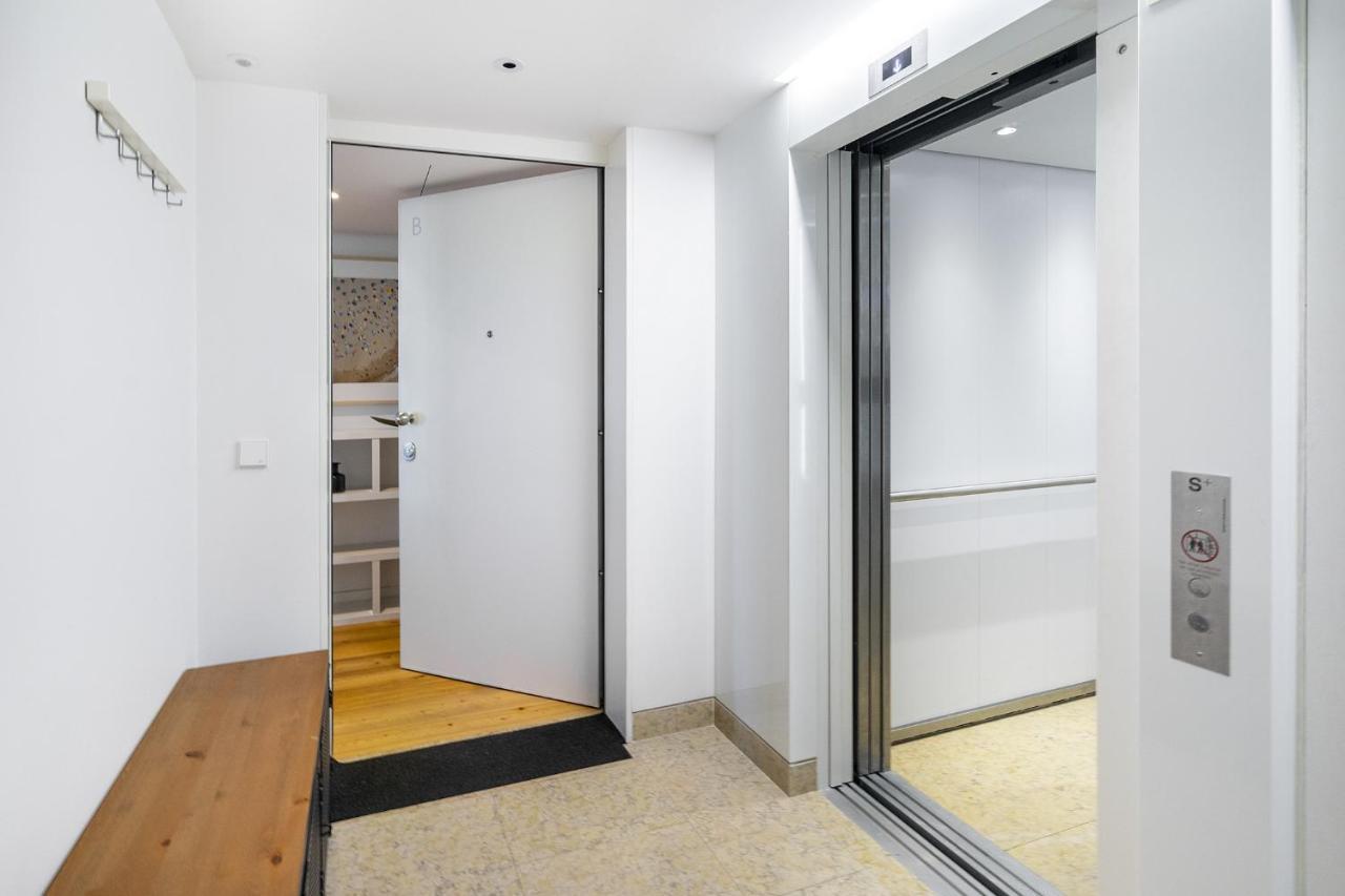 Whome Skyline Penthouse Luxury Living View, Ac & Elevator