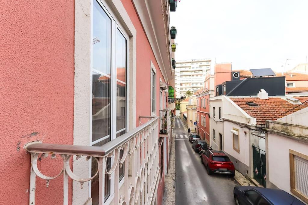 Portucale ! Campo Ourique Design W/ Balcony Appartement Lisboa