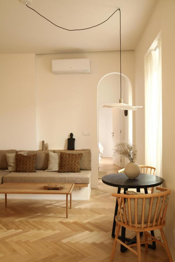 The Slow Appartement