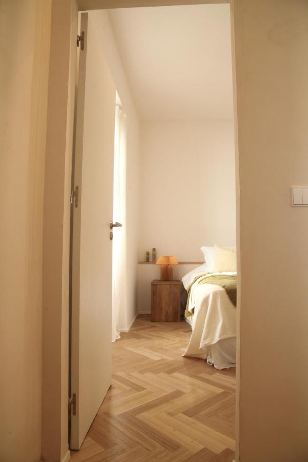 The Slow Appartement