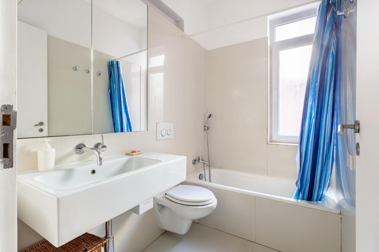 Apartment Joivy Chic 2br In Bairro Alto, 2mins To Sao Pedro De Alcantara Viewpoint Lissabon
