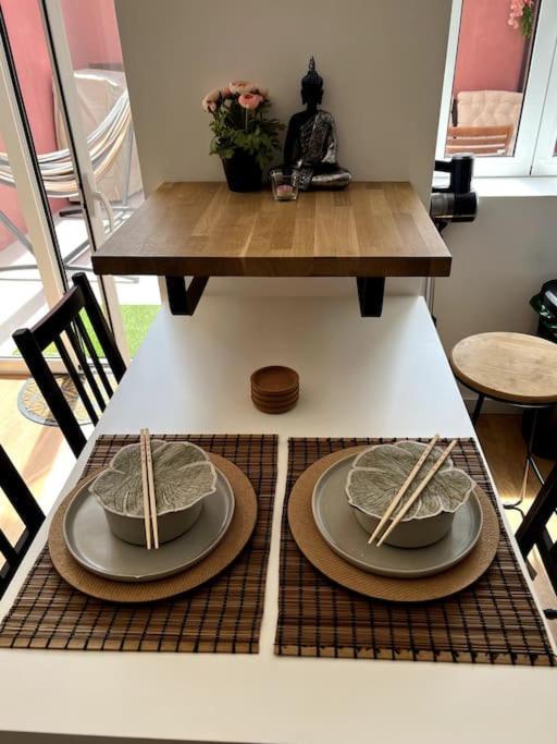 Luxury Artistic Digital Nomad Getaway W/ Terrace Appartement Lissabon