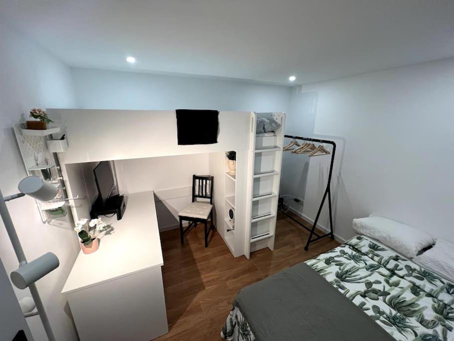 Appartement Luxury Artistic Digital Nomad Getaway W/ Terrace Lissabon