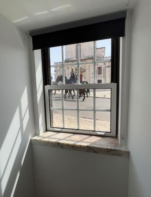Luxury Artistic Digital Nomad Getaway W/ Terrace Appartement Lissabon