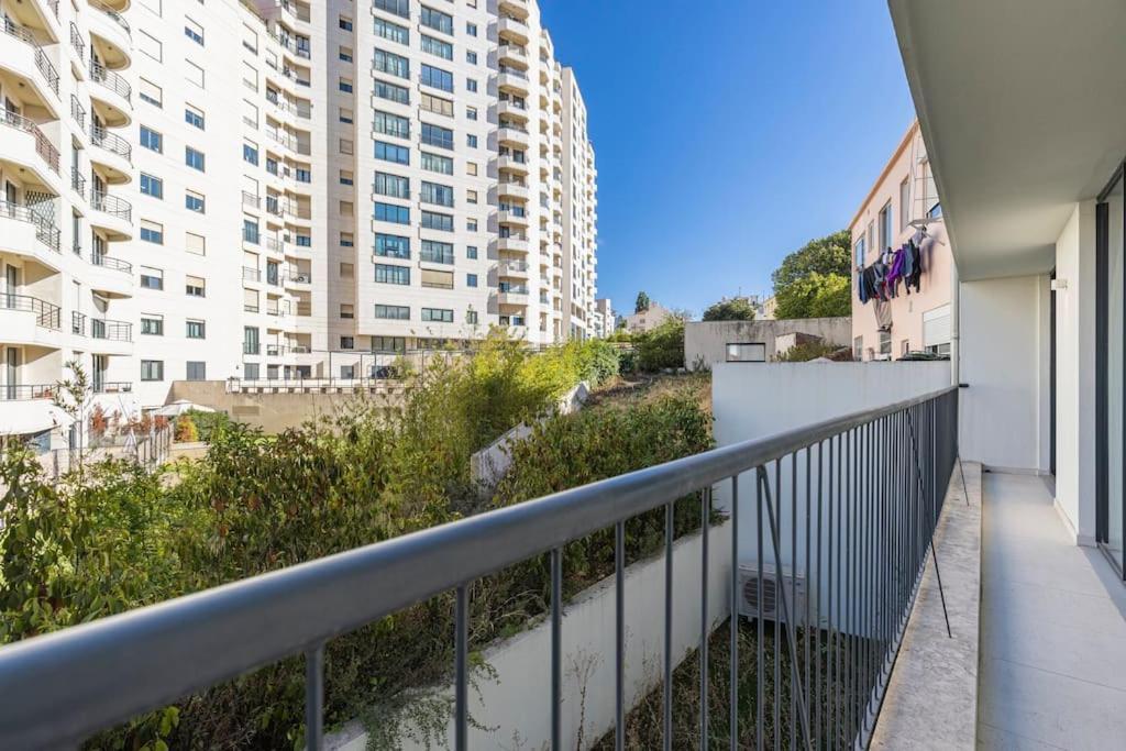 Apartment Campolide Lovely 2 Bedroom By Innkeeper Lissabon
