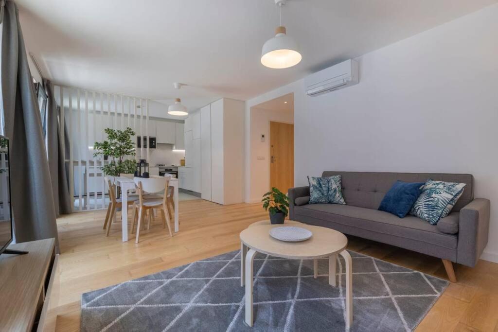 Apartment Campolide 2 Bedroom Delight By Innkeeper