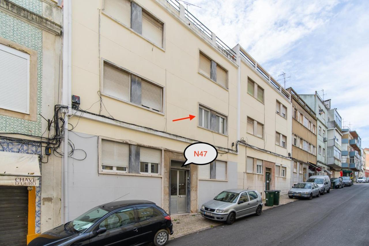 Apartment Renew Yourself At An Unvarnished Hideaway Lissabon