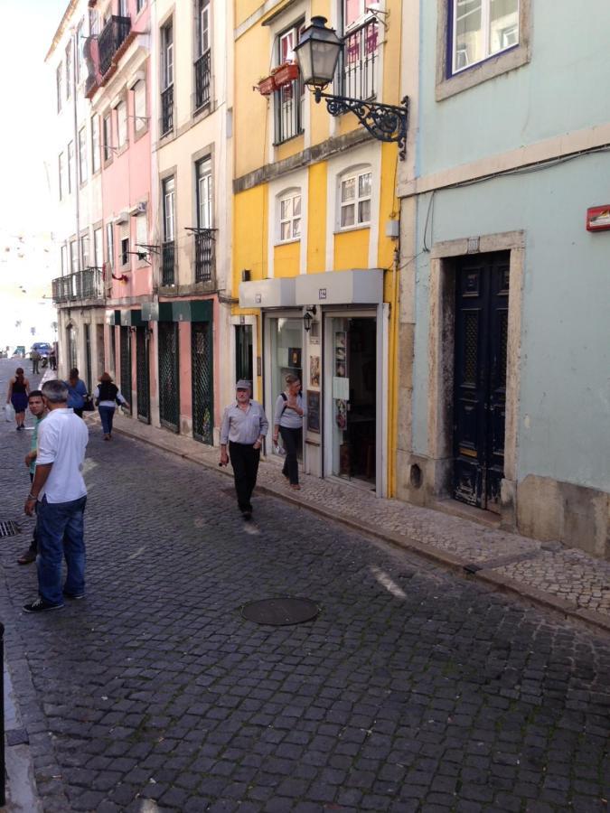 Alfama Heart For Two