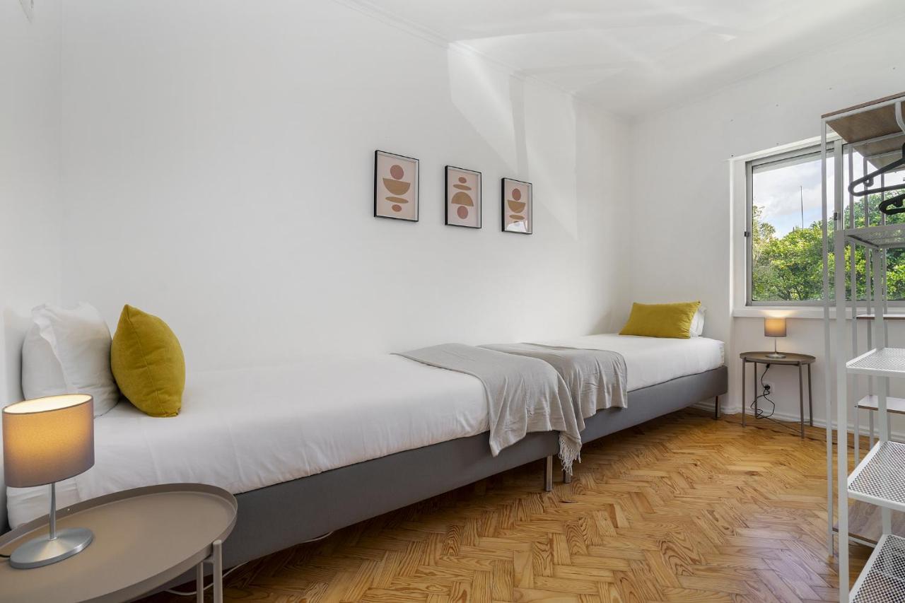 Whome Peaceful Alges Family Away From Noise Lissabon