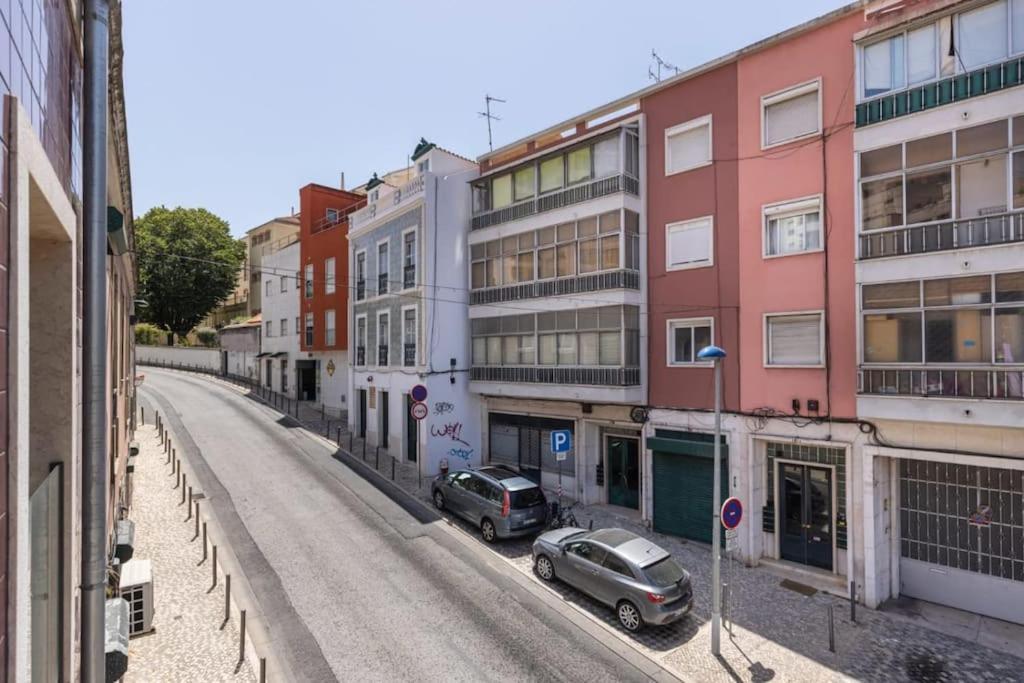 Apartment Campolide 2 Bedroom Delight By Innkeeper