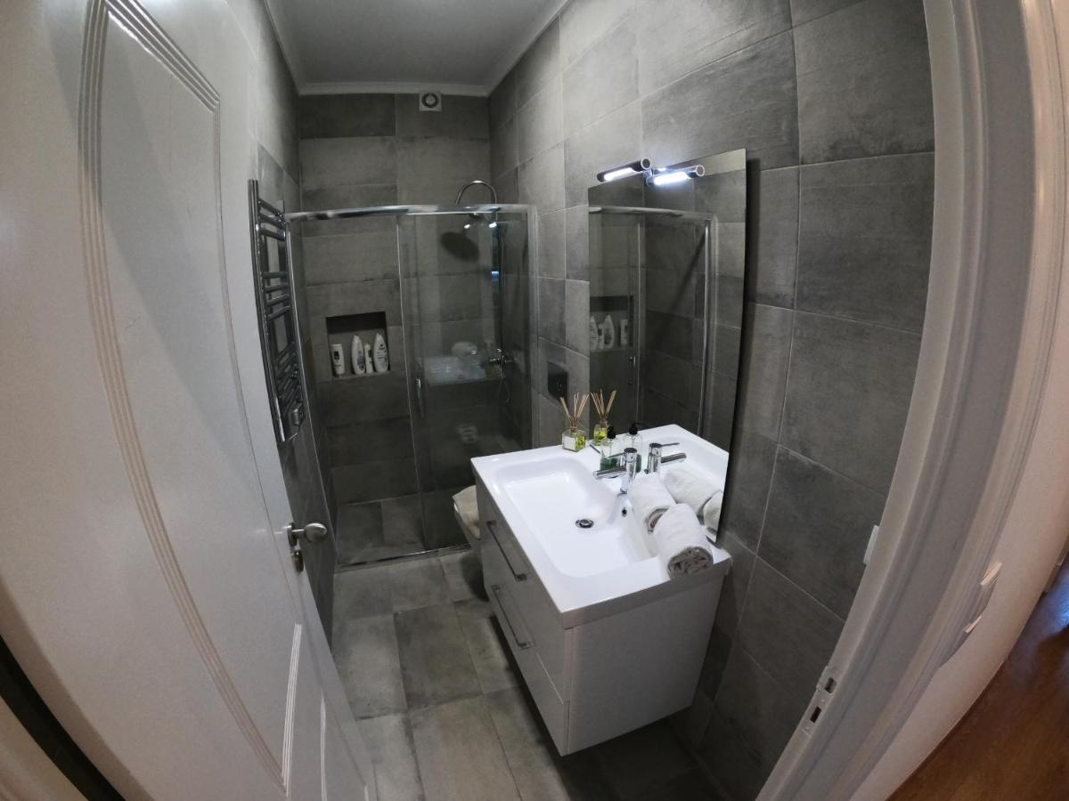 Lisbon, Renewed T1 With Pateo Near Martires Da Patria * Lisbon