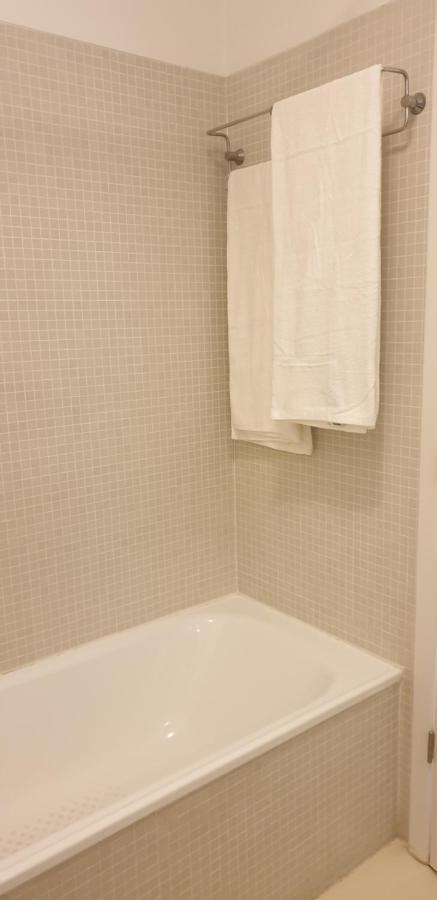 Appartement 5min Walk From Subway Station & Free Parking