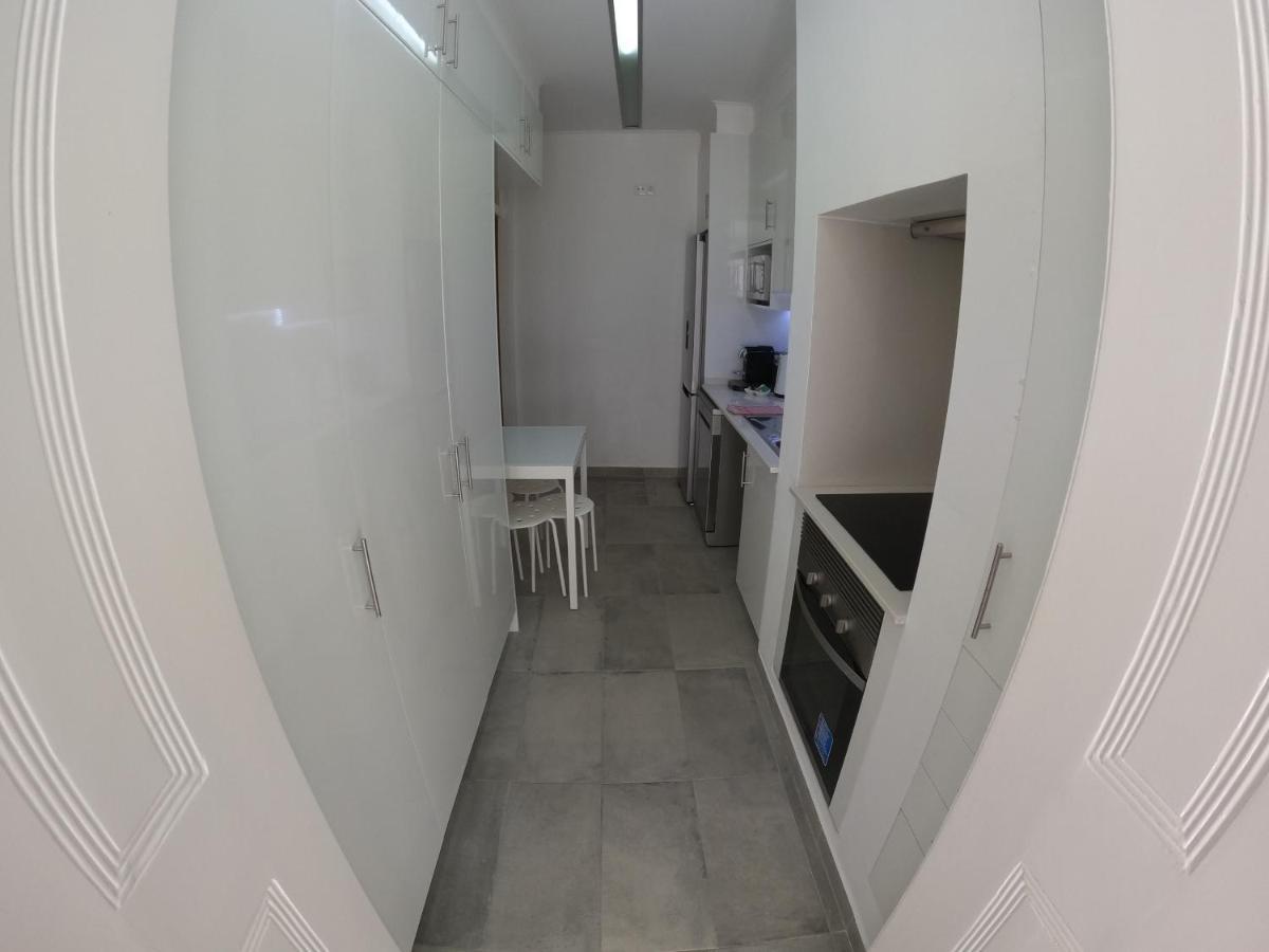 Lisbon, Renewed T1 With Pateo Near Martires Da Patria *