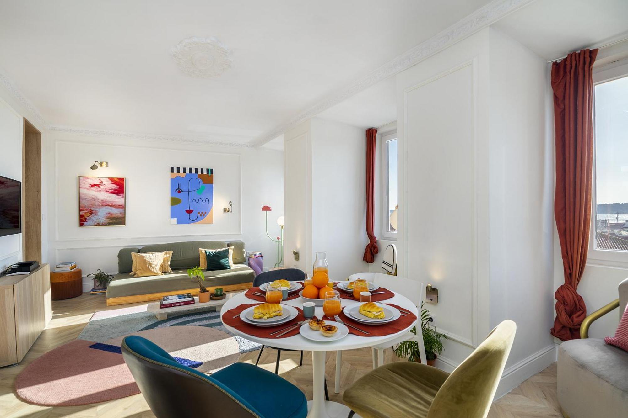 Apartment Whome Historic Centre Modern Masterpiece W River Views