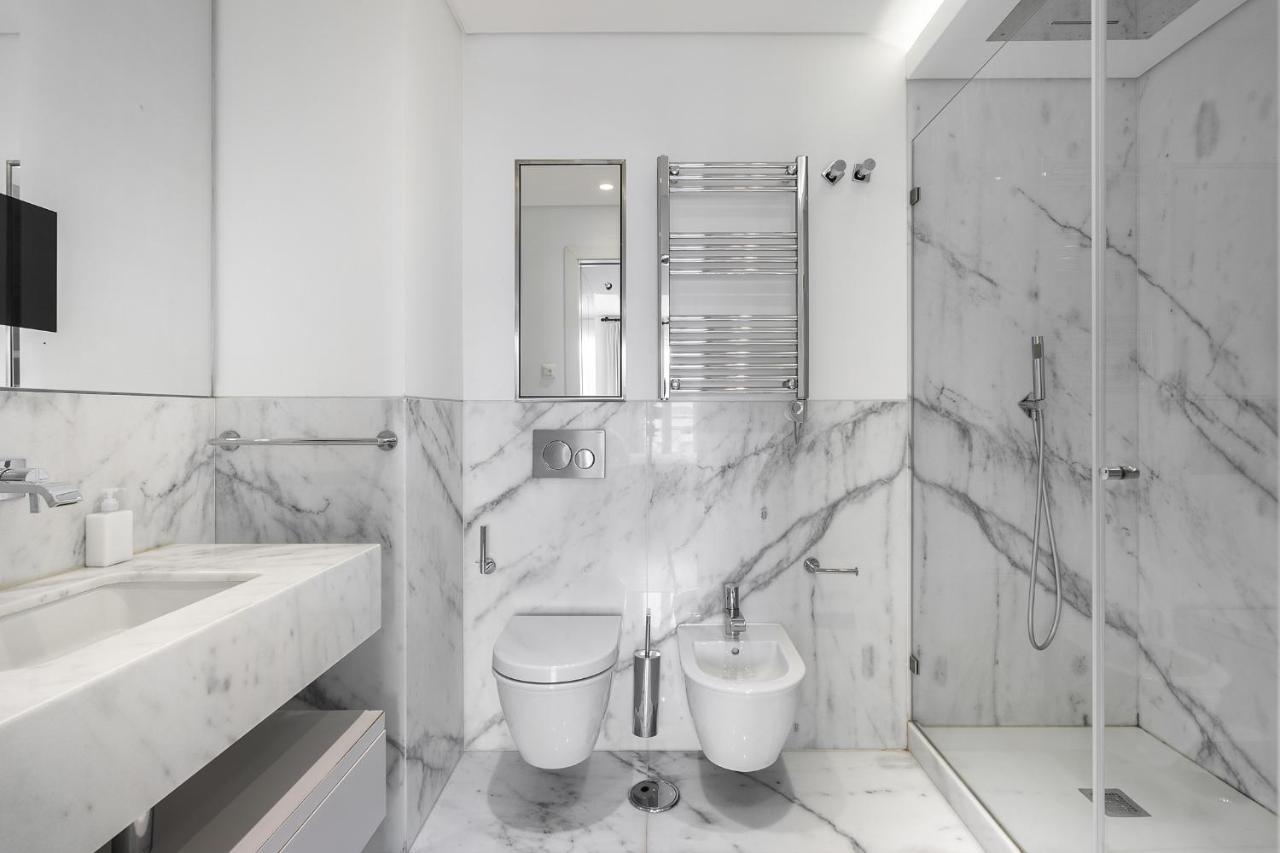 Whome Urban Retreat: Downtown Luxury, Parking, Ac & Elevator Lissabon