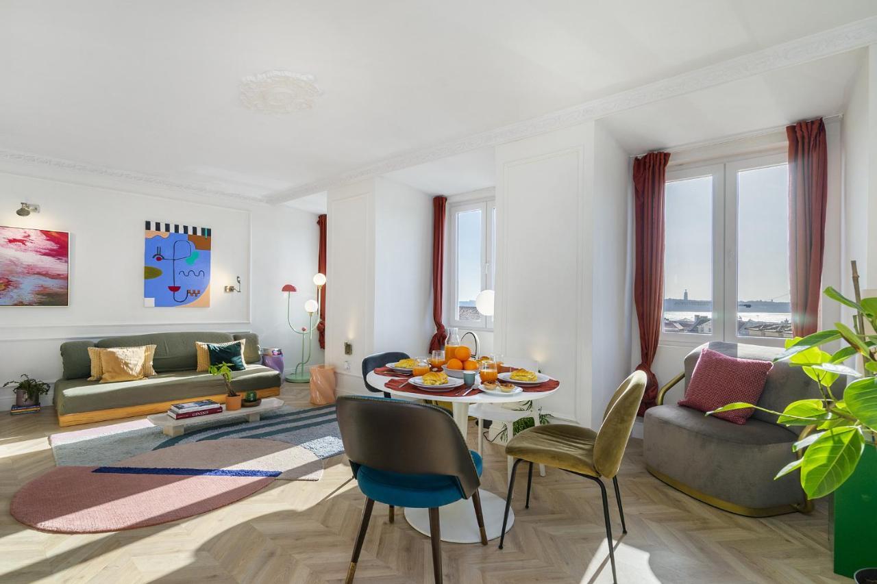 Apartment Whome Historic Centre Modern Masterpiece W River Views *