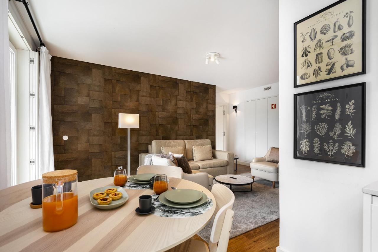 Whome Urban Retreat: Downtown Luxury, Parking, Ac & Elevator Apartment Lissabon