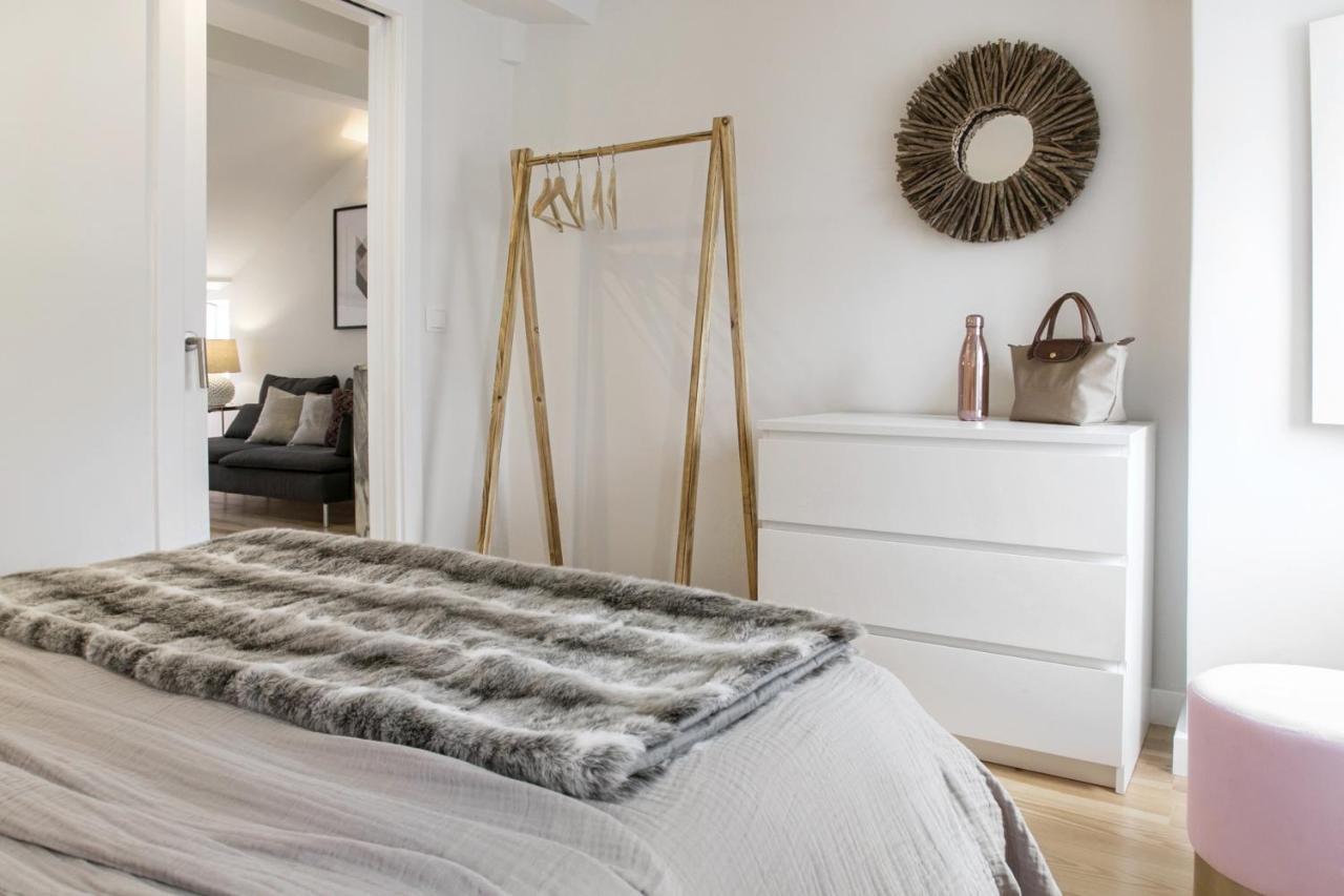 Appartement Romantic Nest For A Getaway At Downtown With Design Lisboa