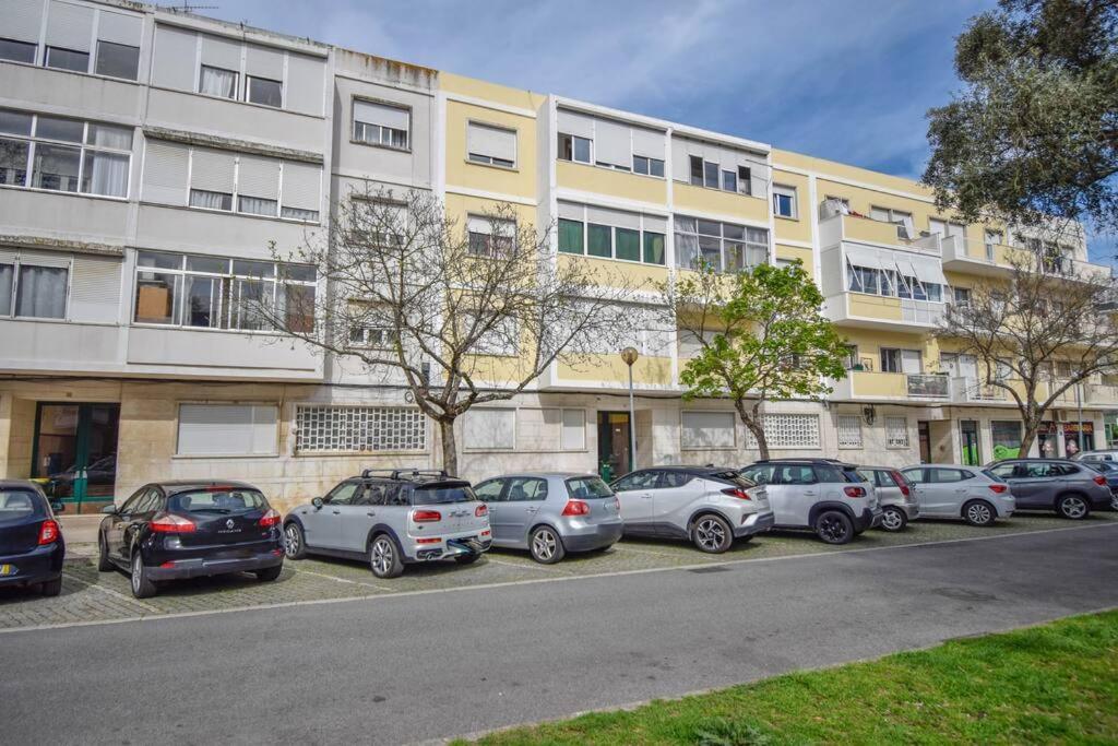 Cozy And Sunny Family Appartement Lissabon