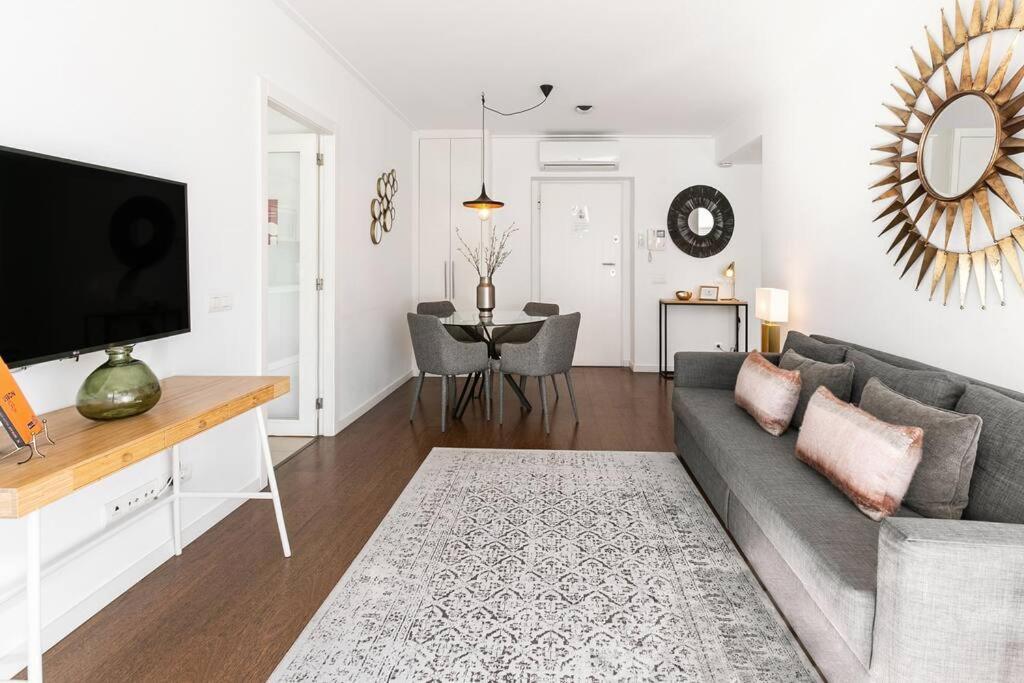 Appartement Metro&pool Lissabon