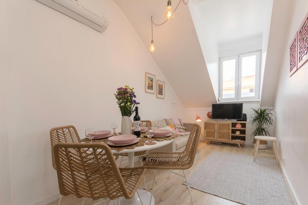 New Bright And Cozy In Graca Appartement