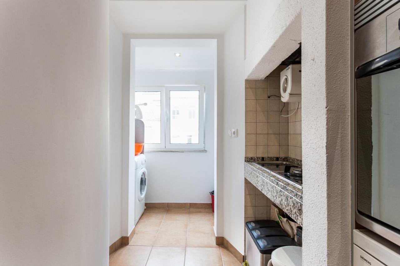 Principe Real Area Apartment