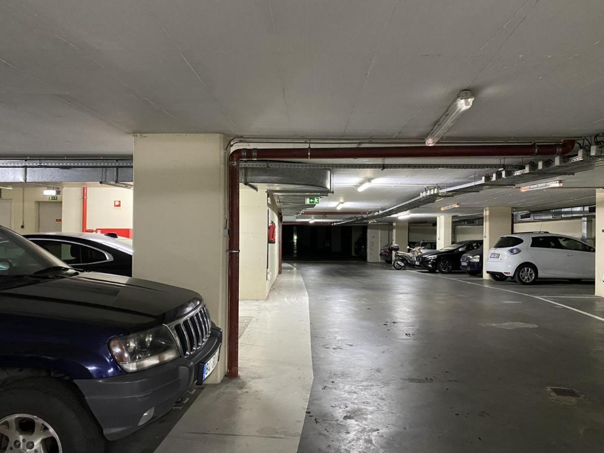 Apartment Premium Flat In Upscale Area, Balcony, Parking Lissabon
