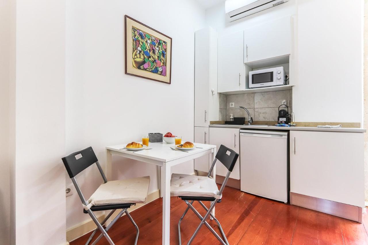 Portucale ! Stylish Campo Ourique Appartement
