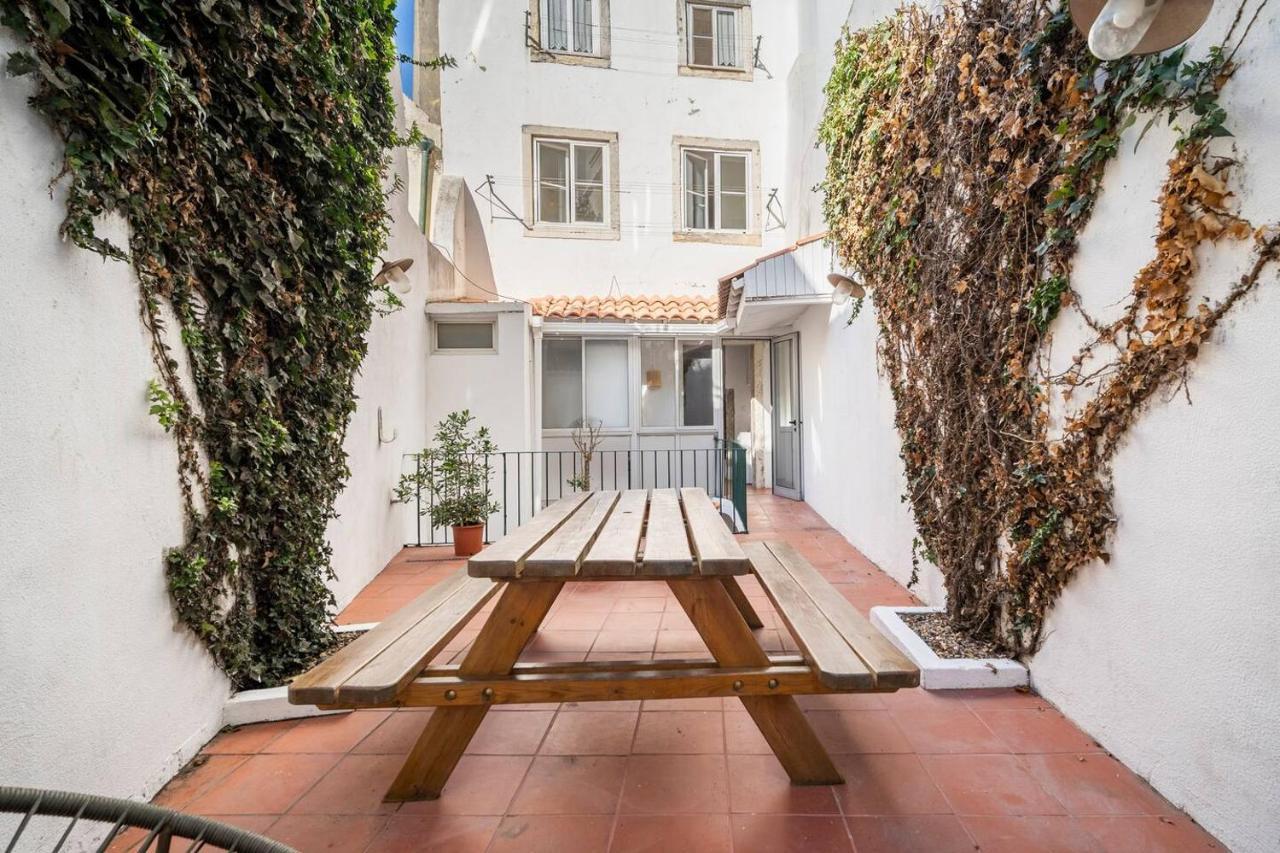 Combro By Patio 25 *