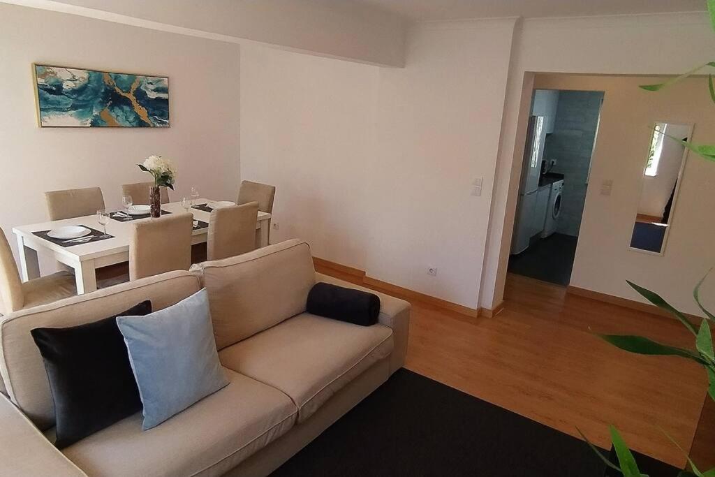 Lisboa/city/sunny Apar/metro/airport/wifi/air Cond *