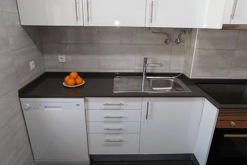 Apartamento Lisboa/city/sunny Apar/metro/airport/wifi/air Cond Lisboa