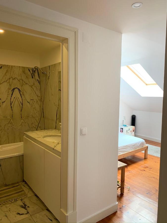 Quarto Com Banheiro Privativo