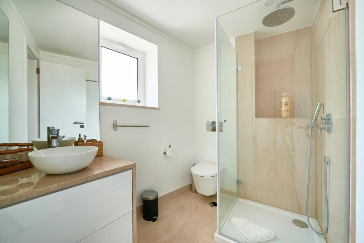 Cozy Flat In Santa Apolonia Lissabon