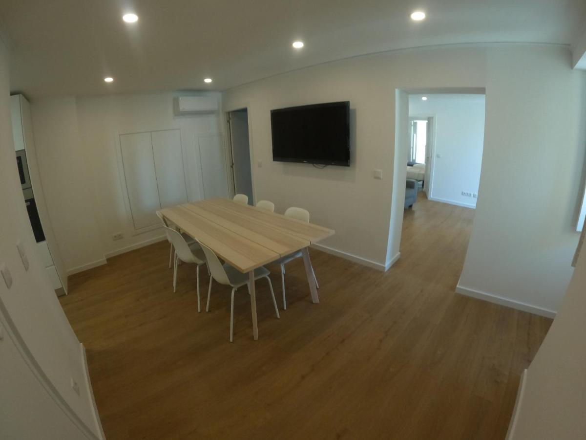 Lisbon, Renovated T2 Near Rossio * Lissabon