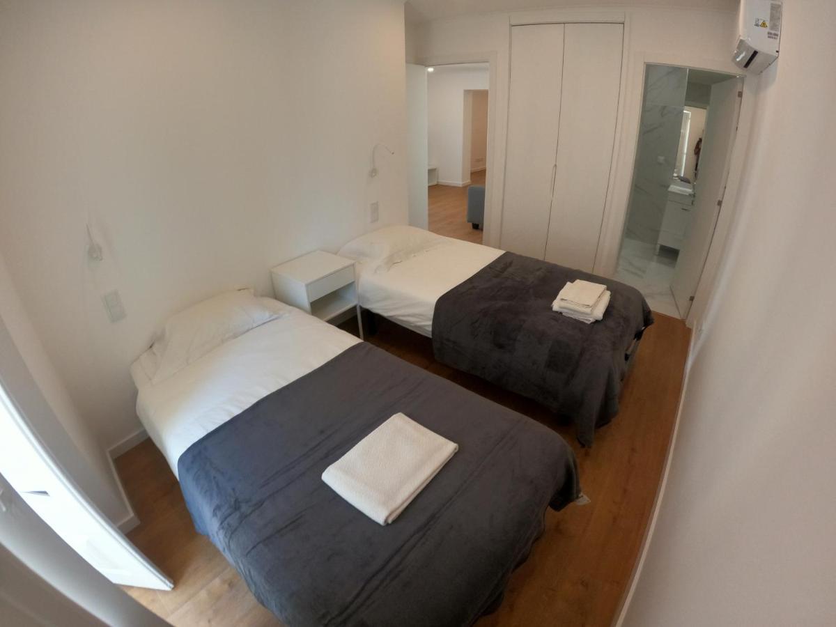 Lisbon, Renovated T2 Near Rossio Lissabon